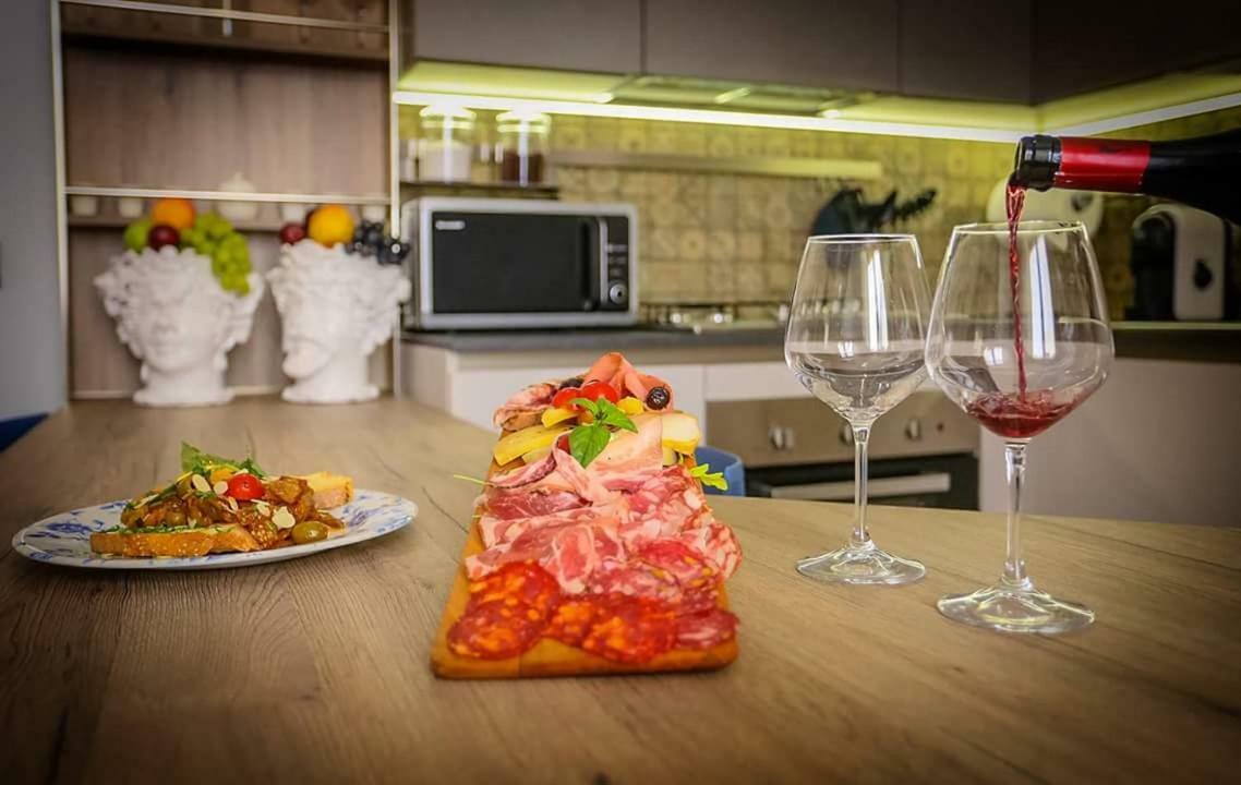 Le Suite Del Corso Cefalù Eksteriør billede